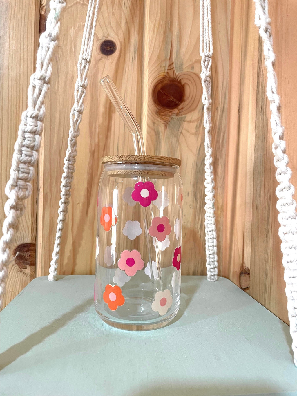 Multi Daisy Floral 16 oz Beer Can Glass